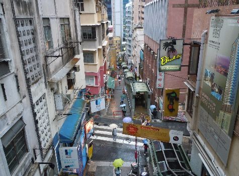 ���E�꒷���G�X�J���[�^�[