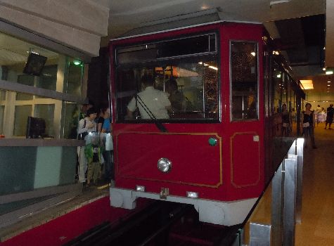 �s�[�N�g����